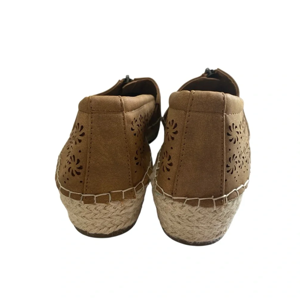 Easy Street Espadrilles Womens ‎ 8.5 Zenon Tan Slip On Cut Out Boho Festival New